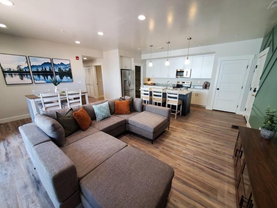 Monroe Mountain Suite - Castle Rock Condos ริชฟิลด์ ภายนอก รูปภาพ