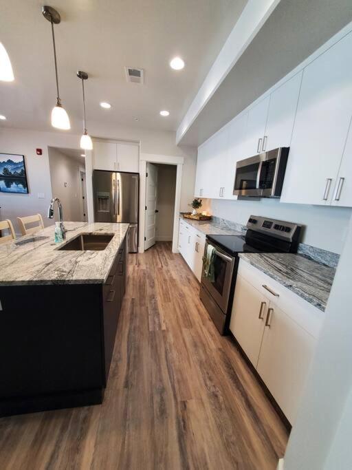 Monroe Mountain Suite - Castle Rock Condos ริชฟิลด์ ภายนอก รูปภาพ